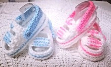 BABY CROCHET KNITTING HAND