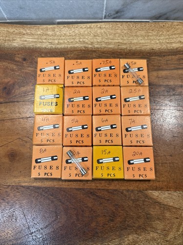 Glass fuses assorted lot - glass, 16