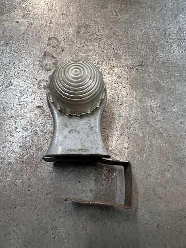 Vintage front light fitting - front,