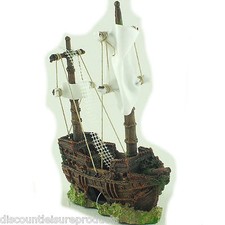 Aquarium Pirate Ship Boat Fish