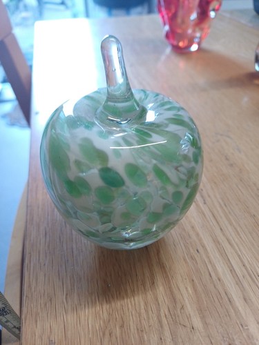 Lovely vintage hand blown art - vintage, hand-blown