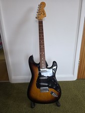 Fender Squier Stratocaster Affinity Series Year 2000 Vintage 2 Tone Sunburst