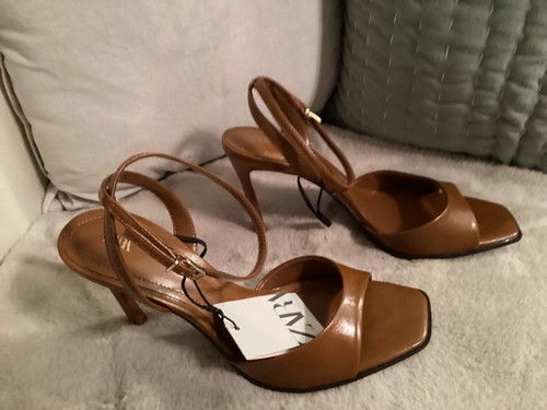 Zara brown high heel strappy