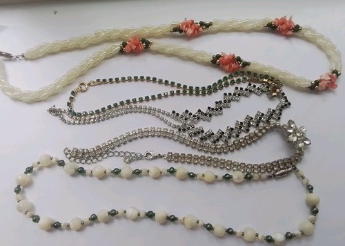 Pretty vintage necklaces - pretty,