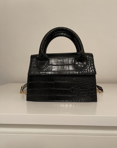 Black croc embossed - black,