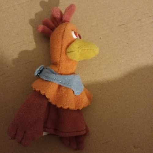 Chicken run finger puppet - chicken,
