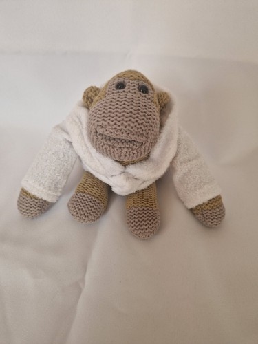 Tips soft toy robed monkey - pg,