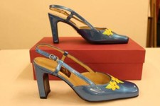 Vicki Beth Floral Front