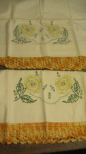 VTG PAIR Pillow Cases YELLOW