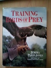 FALCONRY BOOK - TRAINING BIRDS OF PREY - OWLS, FALCONS, EAGLES, HAWKS, BUZZARDS