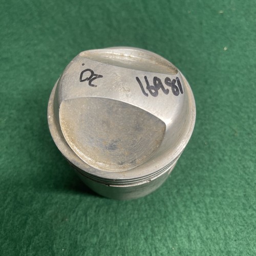 Triumph 650 high compression - triumph,
