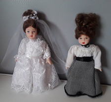 Dolls House Figures Leonardo Collection Two Articulated China Dolls