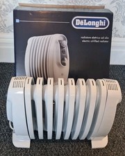 Delonghi Electric Oil Filled 800W Radiator Heater in White, TRNS0808M 