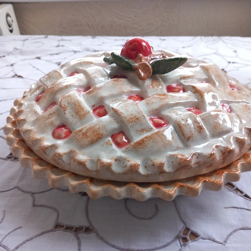 Vintage cherry pie - vintage, 11"