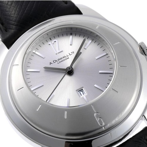 Dunhill eccentric quartz - eccentric,