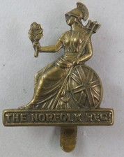 Brass Cap Badge The Norfolk