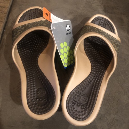 Nwt crocs womens sately - sately, wedge