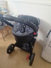 Hot Mom Pushchair  2in1 Baby Stroller Travel System with Bassinet White Black.