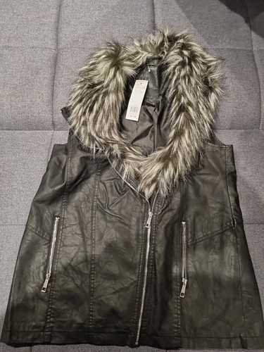 Leather look sleeveless - f&f,