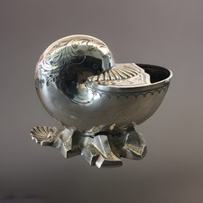 Fine Antique Victorian Large Silver Plated Nautilus Shell Engraved Spoon Warmer