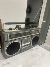 Sanyo M9923L Grey FM SW MW LW