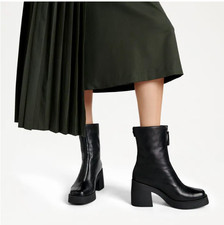 RUSSELL & BROMLEY Wednesday