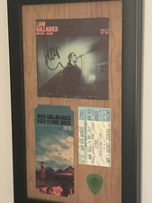 Liam Gallagher Autograph Noel