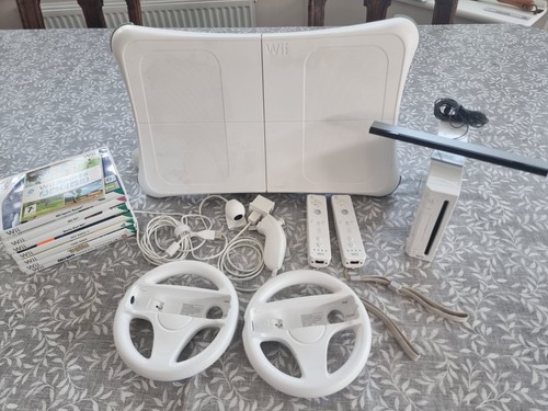 Nintendo wii console including - wii,