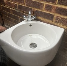 Bath Store Corner sink with hot and cold tap, flexi hose and waste trap