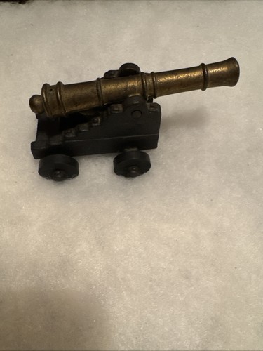 Vintage war cannon - cannon, 4-1/4”
