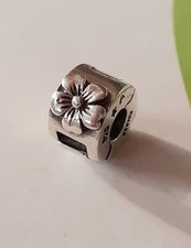 CHAMILIA Hibiscus flower Clip