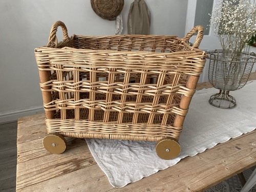 Vintage large wicker basket - large,