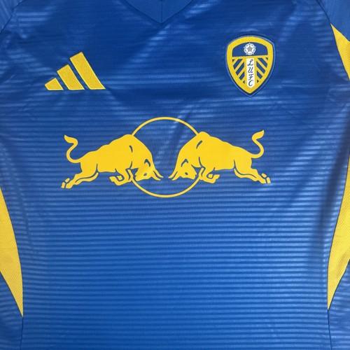 Leeds united football shirt - leeds,