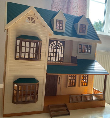 Sylvanian families house - families,
