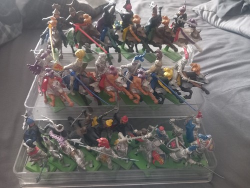 Britains deetail knights - britains,