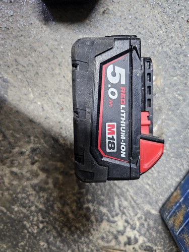 Milwaukee m18 18v 5ah - m18, battery