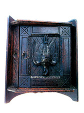 A RARE ANTIQUE OAK CORNER