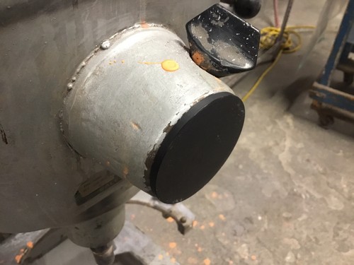 Front attachment plug cap - front,