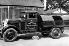Hsd-39 Pontardawe Council Dustbin Lorry, Wales. Photo
