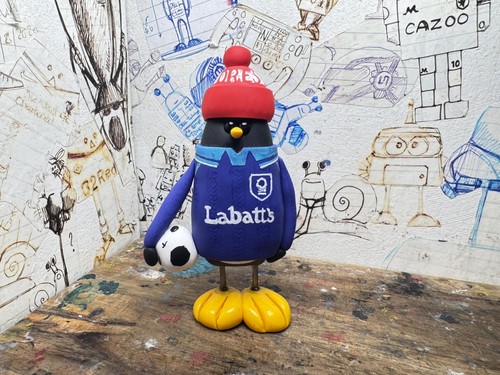 Nottingham forest penguin with - nottingham,