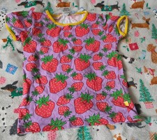 Smafolk Strawberry Design Top TShirt  Organic Cotton Size 5-6 Years
