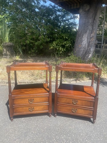Pair quality walnut draw - quality,