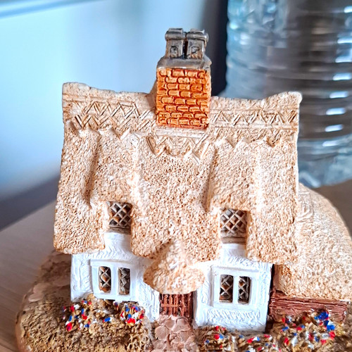 Lilliput lane clare cottage - lilliput,