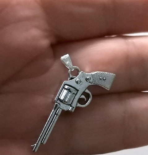 Lovely gun shape pendant - gun-shape,
