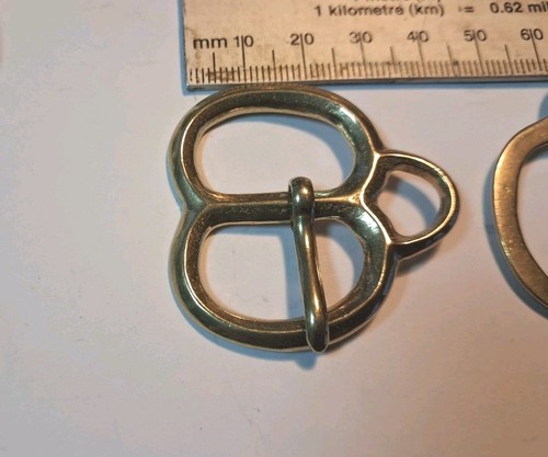 Three loop buckle - three, brass