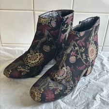 F&F Black Gold Embroidered