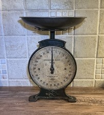 Antique Salter No. 46 Green