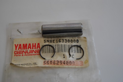 Piston pin with clips - clips, yamaha