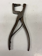 VINTAGE PAIR OF LEATHER HOLE PUNCH PLIERS.
