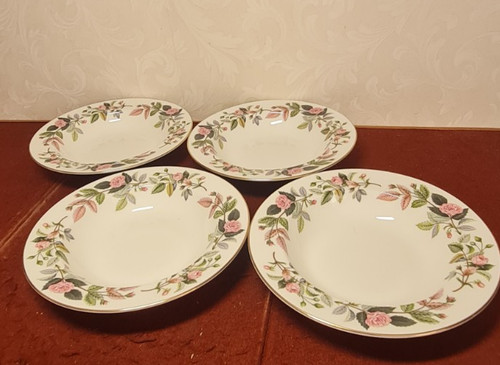 Wedgwood hathaway rose rimmed - wedgwood,